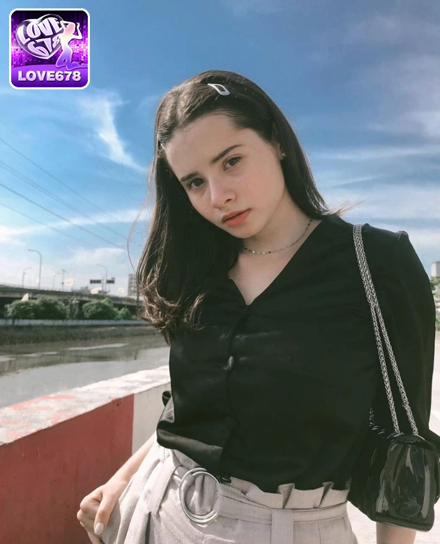 Jovita Karen-alexistogel